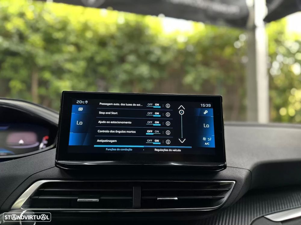 Peugeot 3008 1.2 PureTech Allure Pack EAT8 - 30