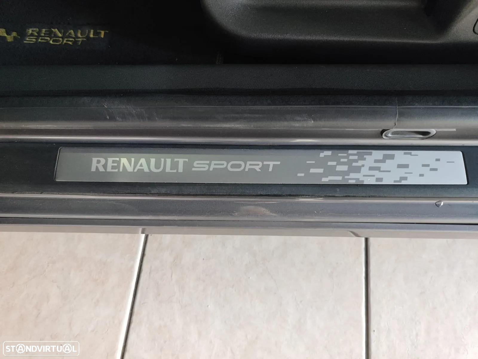 Renault Mégane Coupe 2.0 T 16V RS - 23