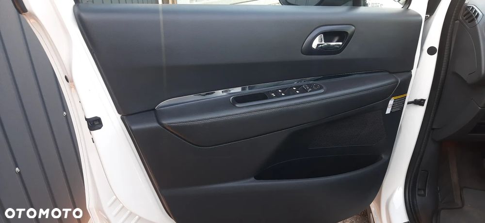 Peugeot 3008 HDi 115 Allure - 20