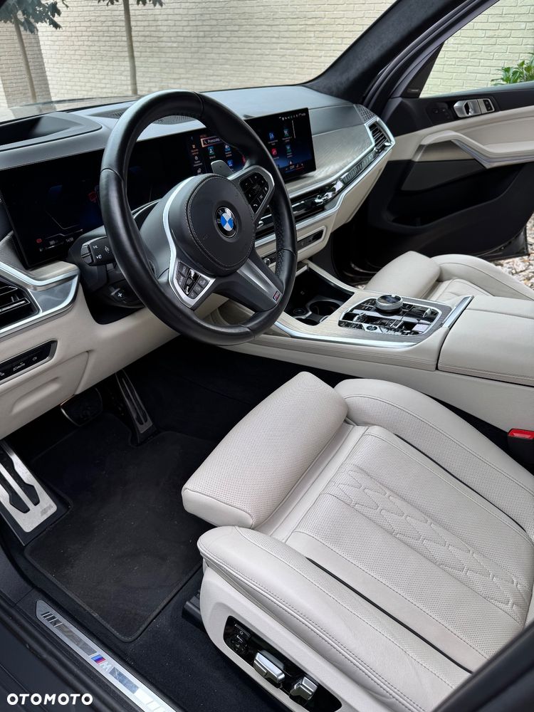BMW X7 M50d sport - 10