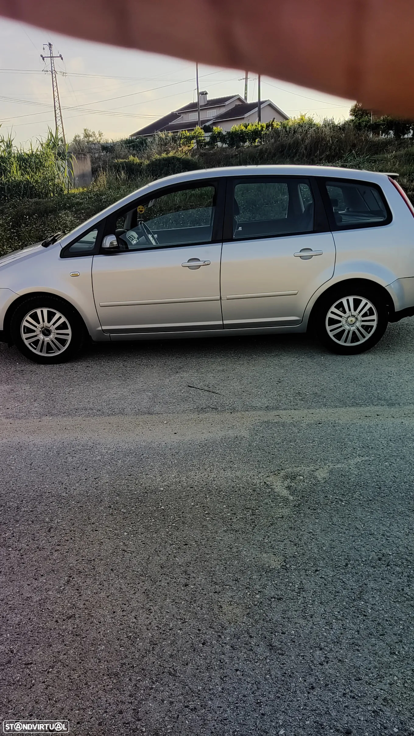 Ford Focus C-Max 1.6 TDCi Ghia - 4