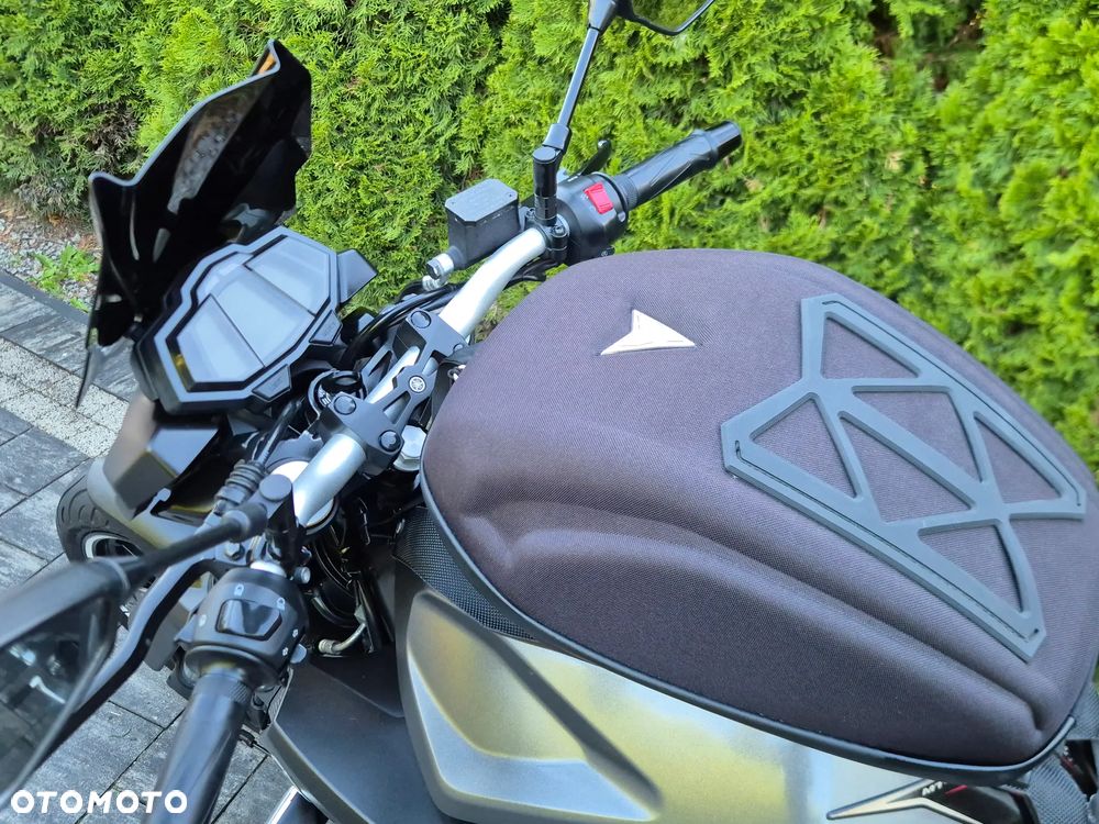 Yamaha MT - 23