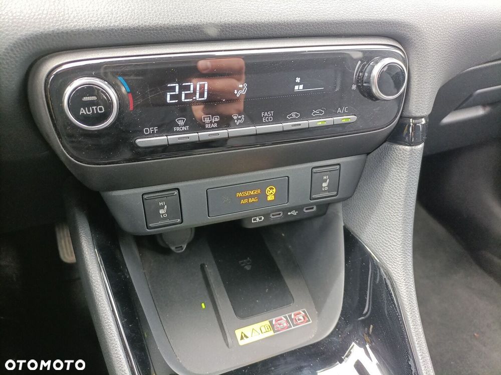 Toyota Yaris Hybrid 1.5 Style - 13