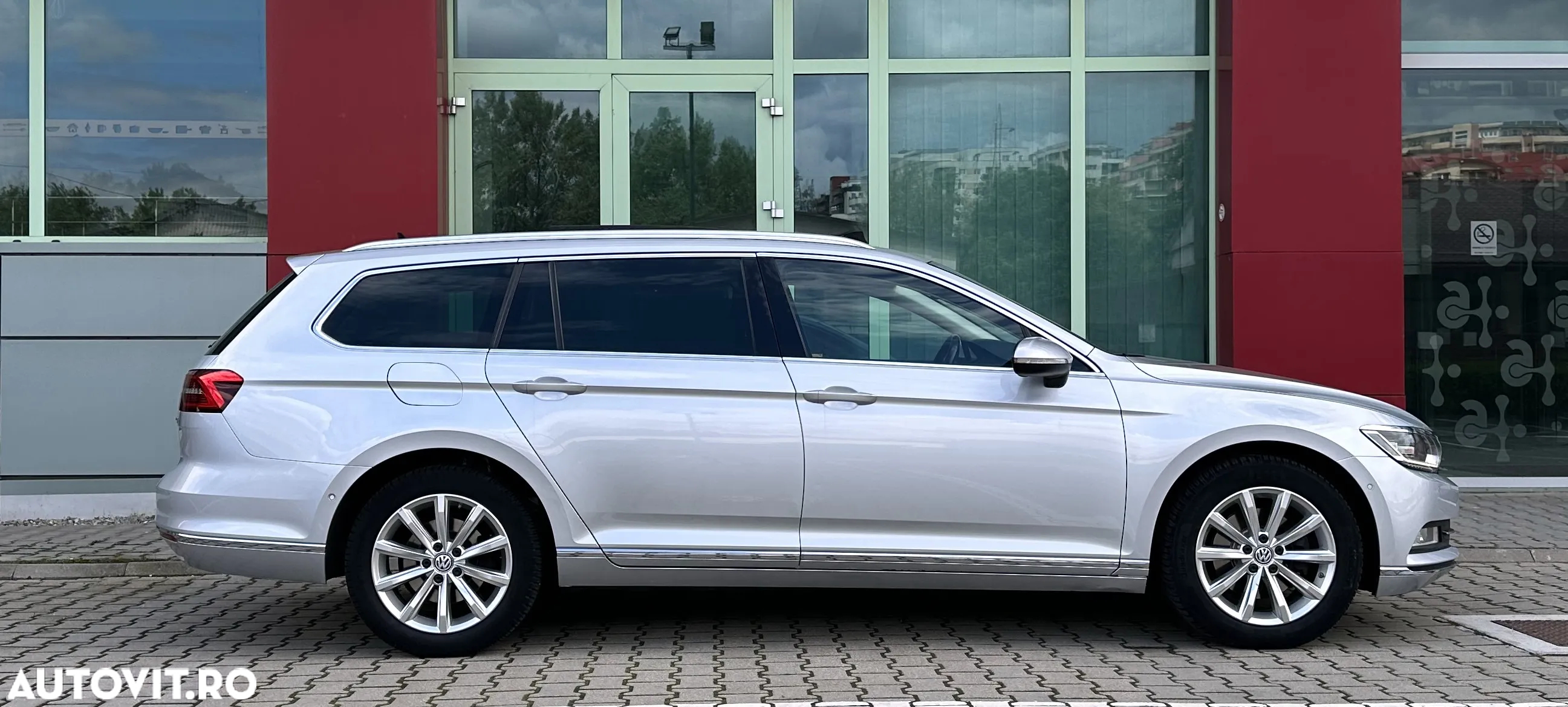 Volkswagen Passat - 34