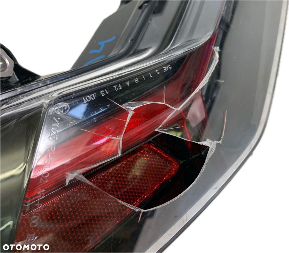 A4 LAMBORGHINI HURACAN LAMPA PRAWA TYLNA TYŁ EU 4T0945096 - 4