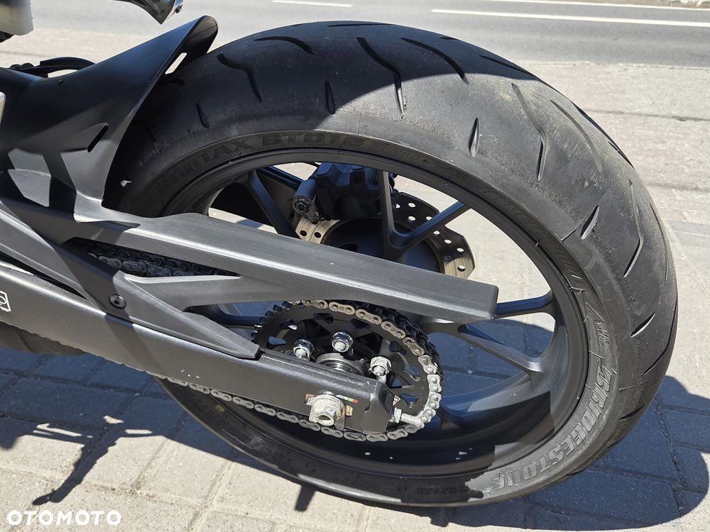 Honda CB - 33