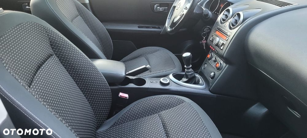 Nissan Qashqai - 12
