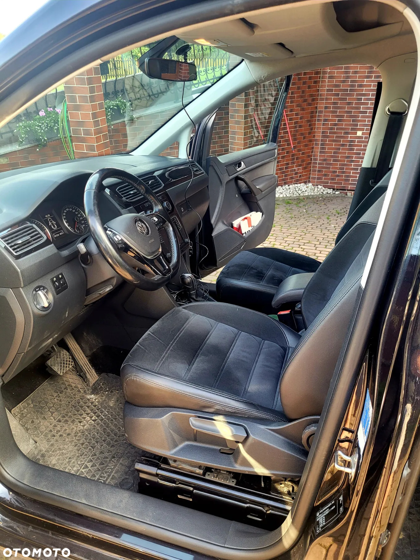 Volkswagen Caddy 2.0 TDI Highline DSG - 17