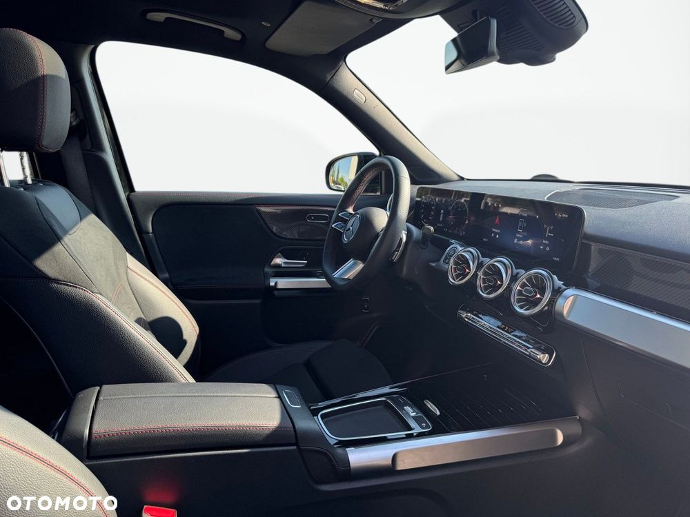 Mercedes-Benz GLB 200 d AMG Line 8G-DCT - 16