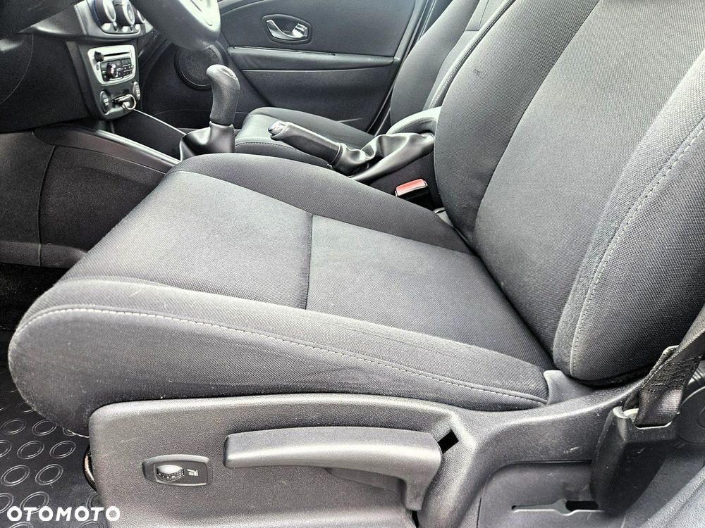 Renault Megane 1.6 16V 100 Authentique - 21