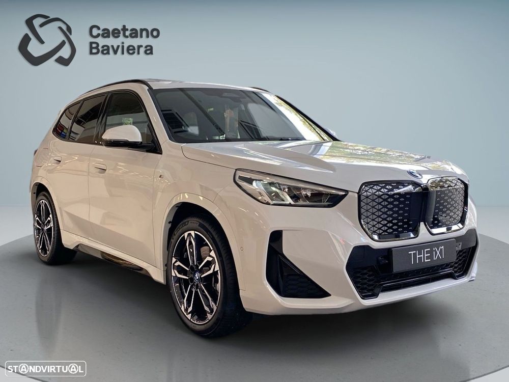 BMW iX1 xDrive30 Pack Desportivo M - 29