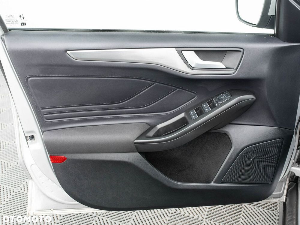 Ford Focus - 10