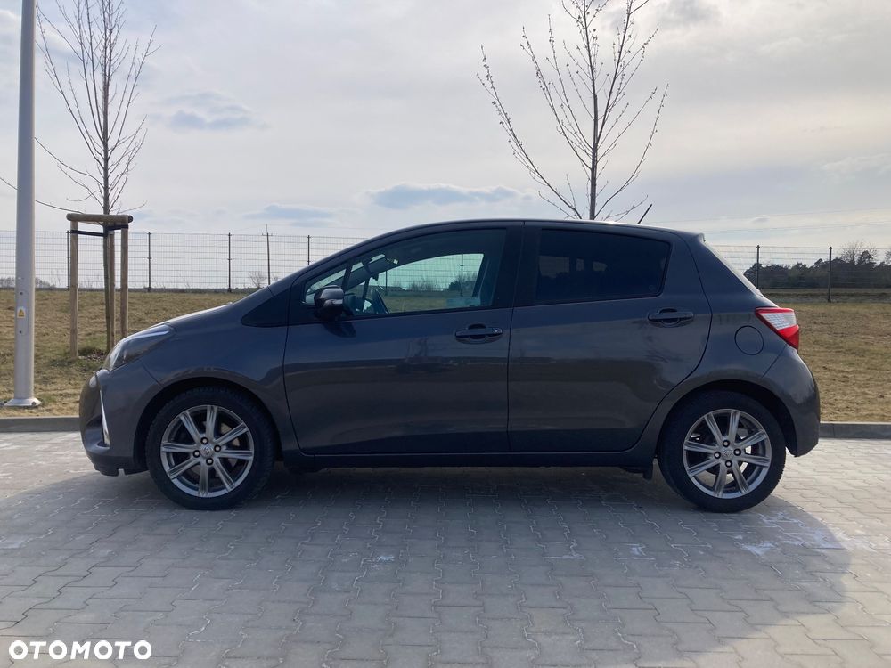 Toyota Yaris 1.5 Premium - 21