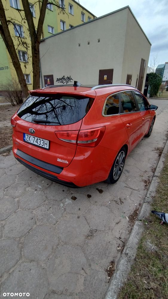 Kia Ceed 1.6 GDI Platinum Edition - 4