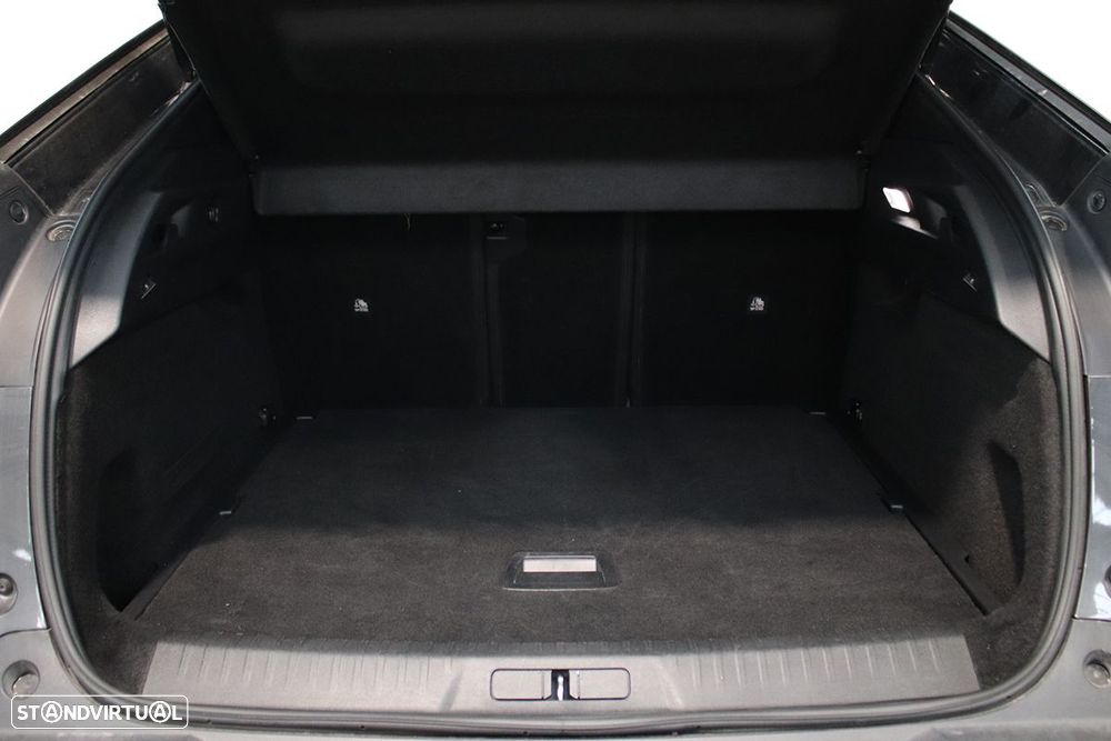 Peugeot 3008 1.2 Hybrid Allure e-DCS6 - 24