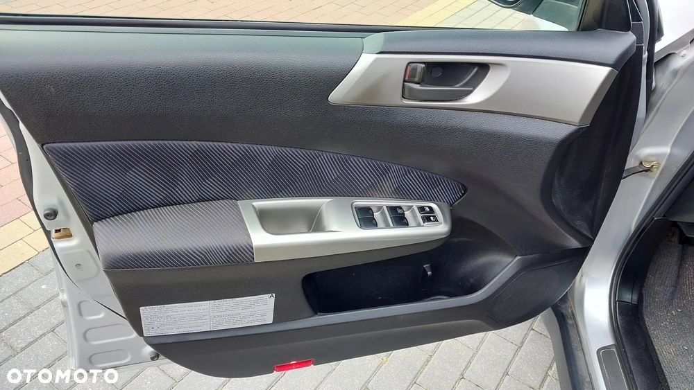 Subaru Forester 2.0 XA TRE - 16