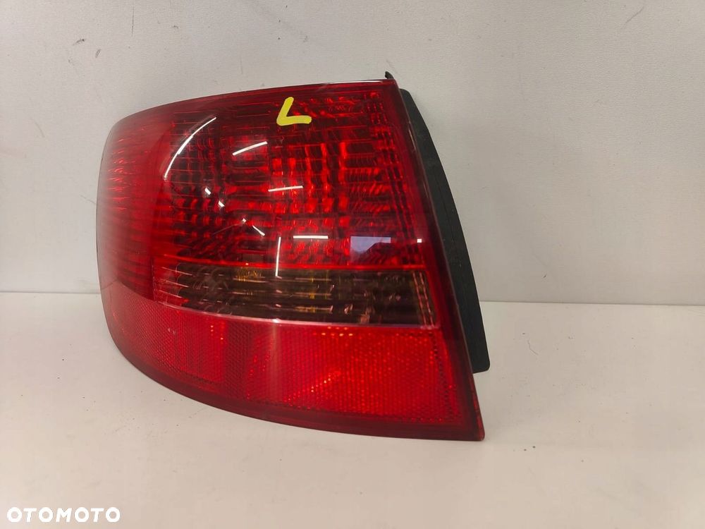 Audi a6 c6 05-08 kombi 4F9945095 LAMPA TYŁ TYLNA LEWA - 2