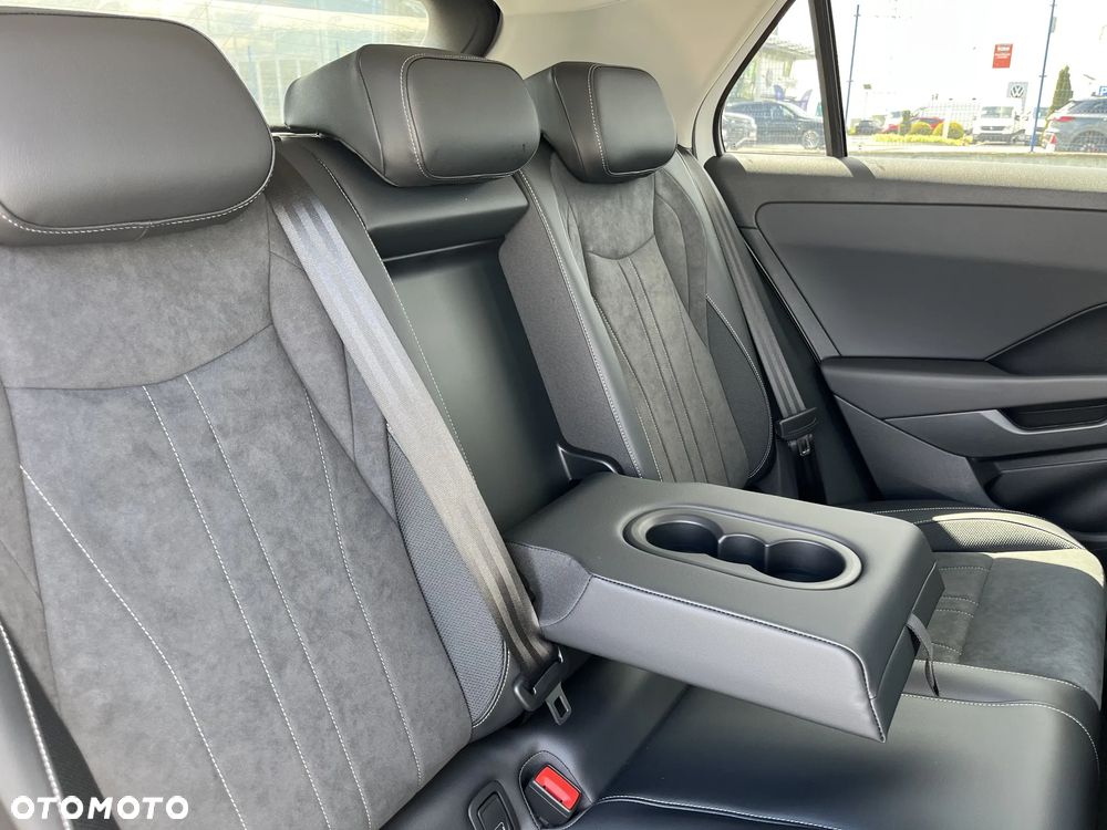 Volkswagen T-Roc 1.5 eTSI Style DSG - 21