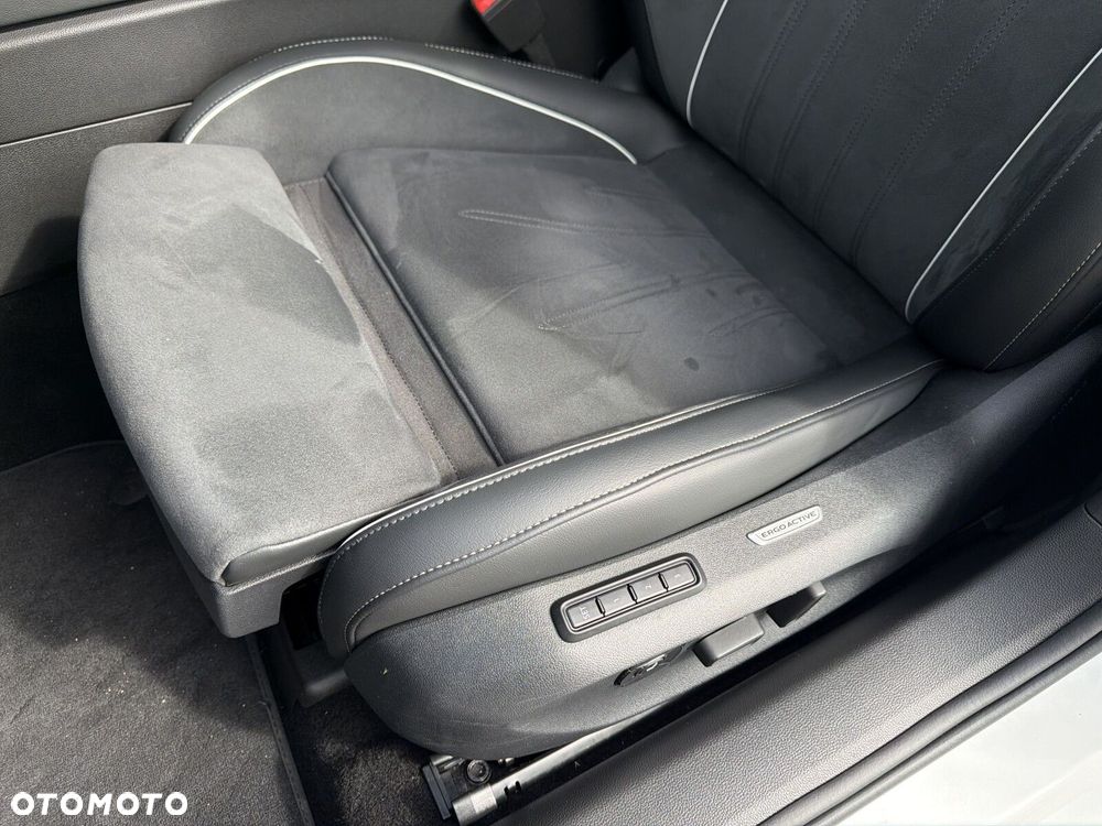 Volkswagen Passat - 14