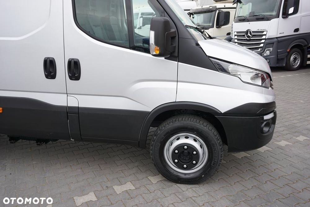 Iveco / DAILY / 70C18 / 3,0 - 180 KM / HI - MATIC / MAXI / 91 000 KM - 38