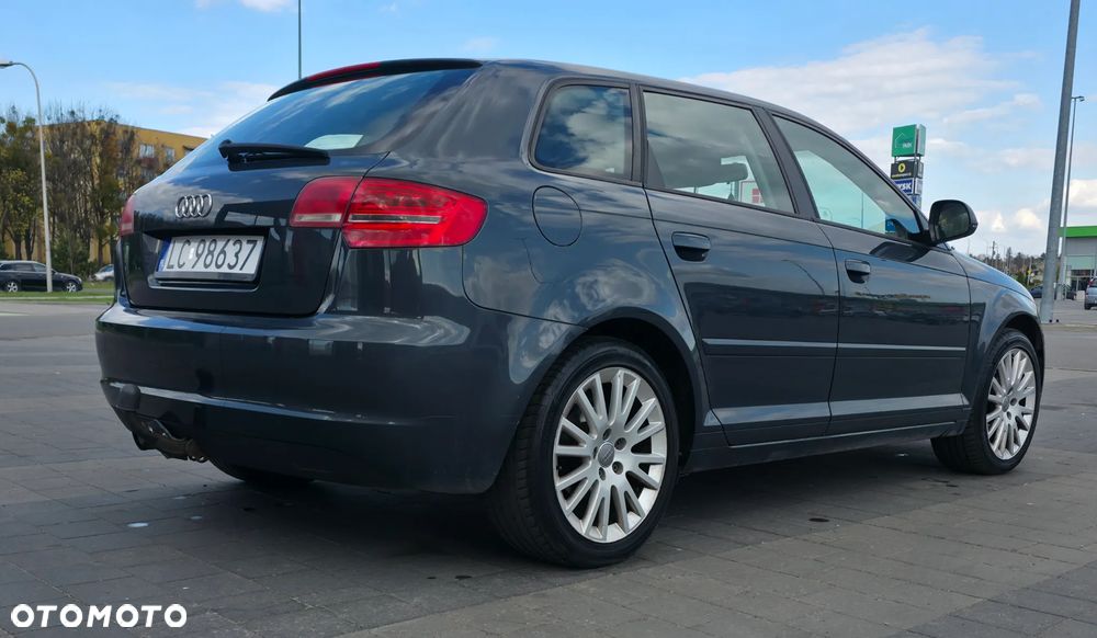 Audi A3 Sportback 1.6 Ambiente - 6