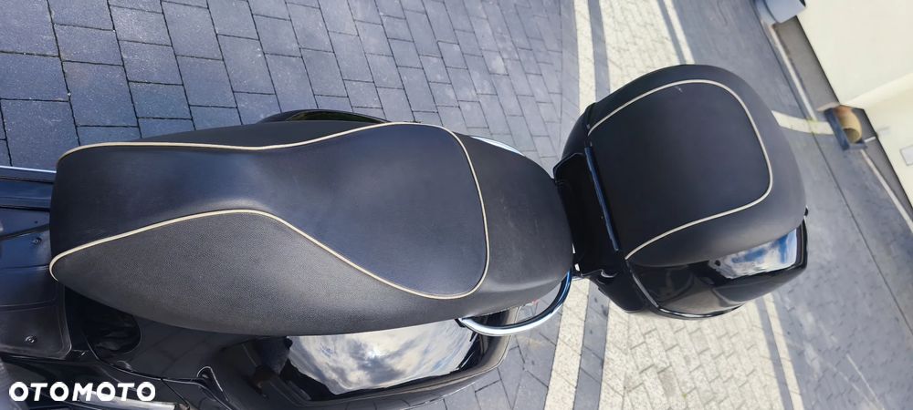 Vespa GTS - 9
