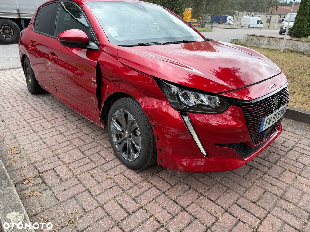 Peugeot 208 - 5