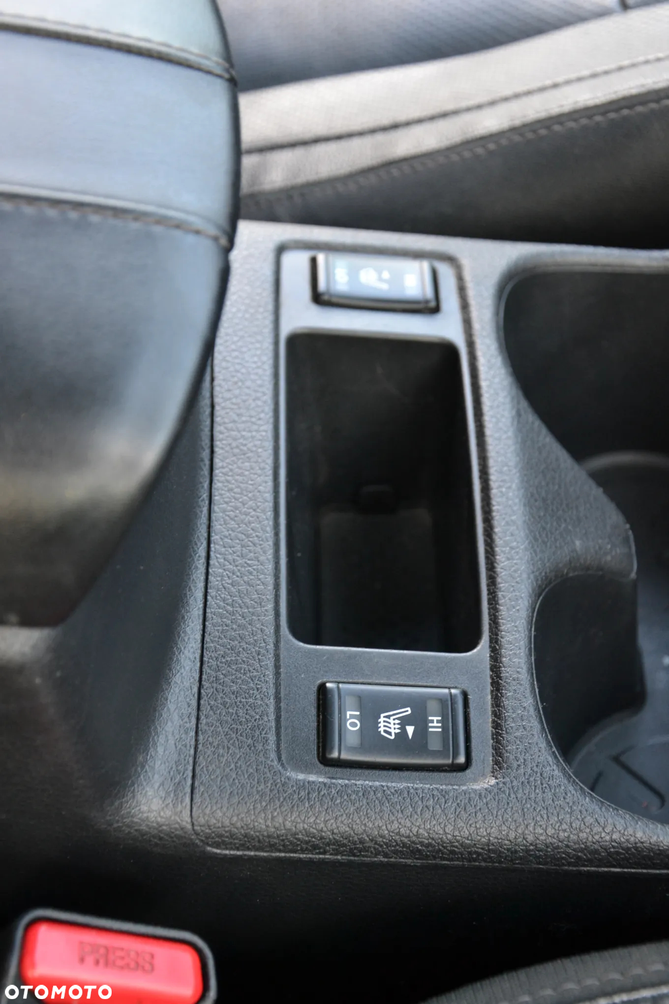 Nissan Rogue - 5