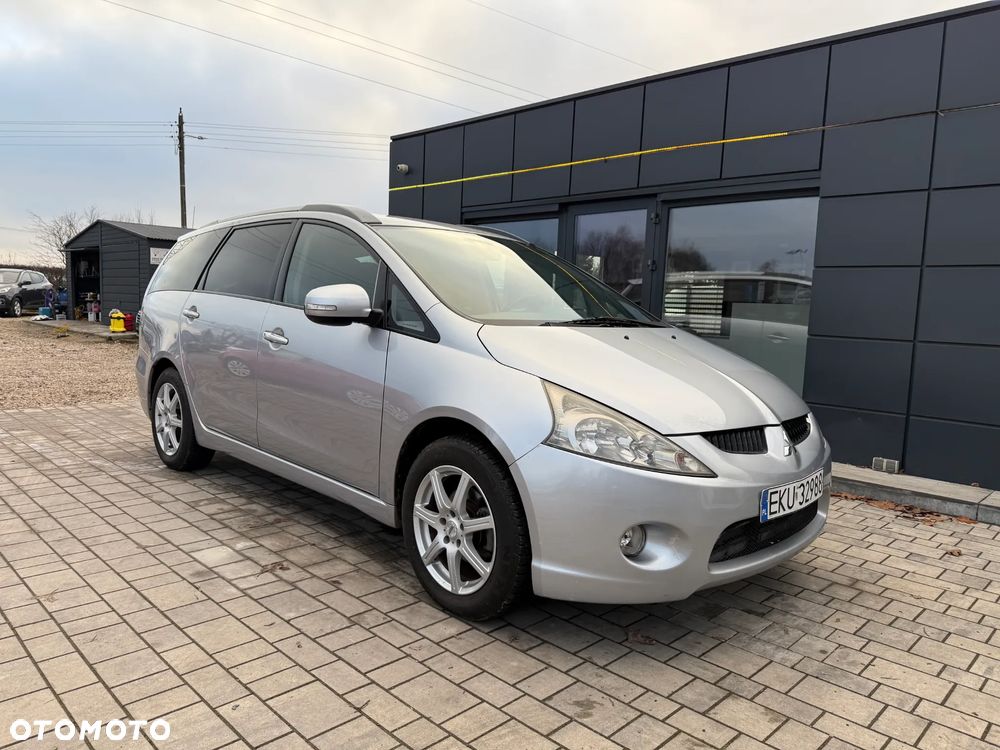 Mitsubishi Grandis 2.4 Inform - 3