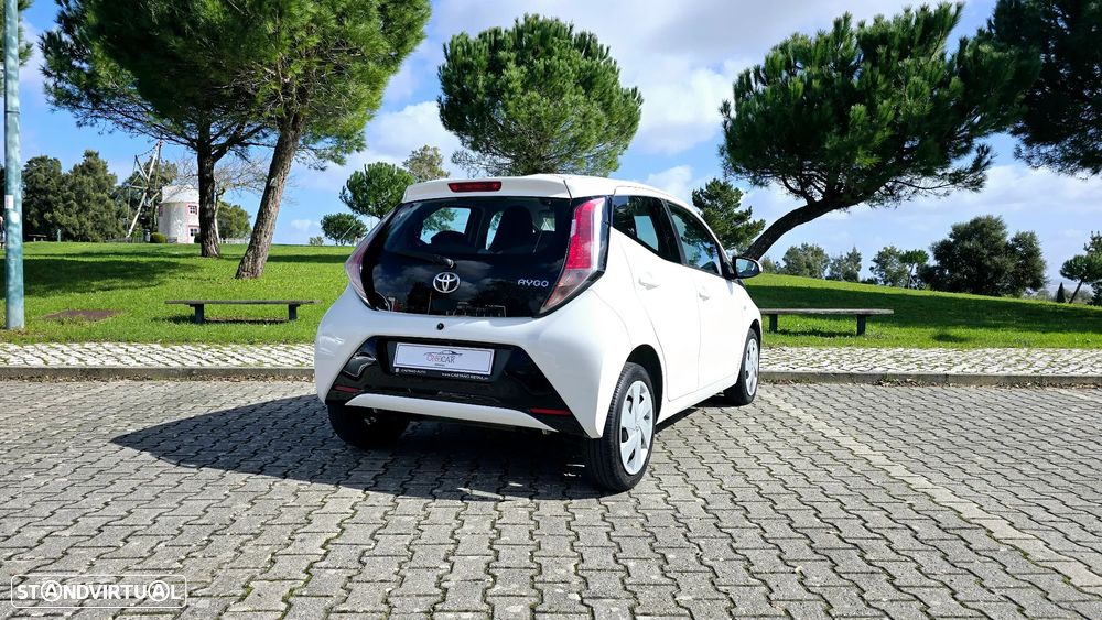 Toyota Aygo 1.0 X-Play+AC+X-Touch - 4