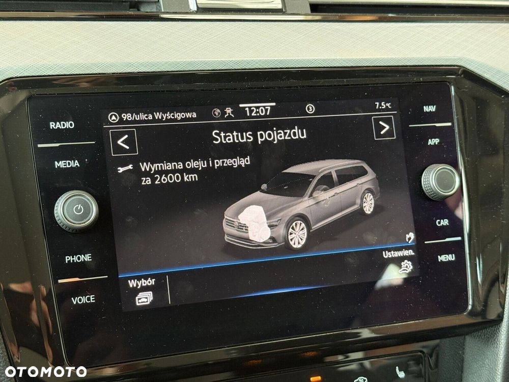 Volkswagen Passat - 23