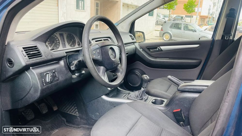 Mercedes-Benz B 180 CDI - 15