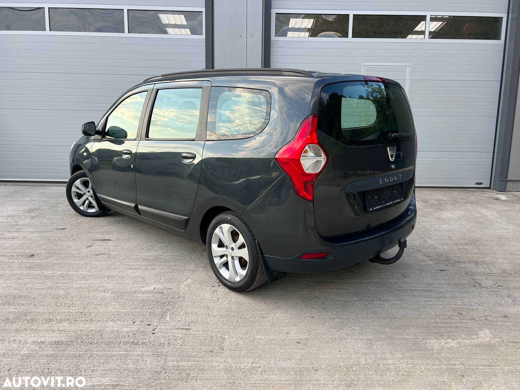 Dacia Lodgy 1.5 dCi 90 CP Laureate - 5