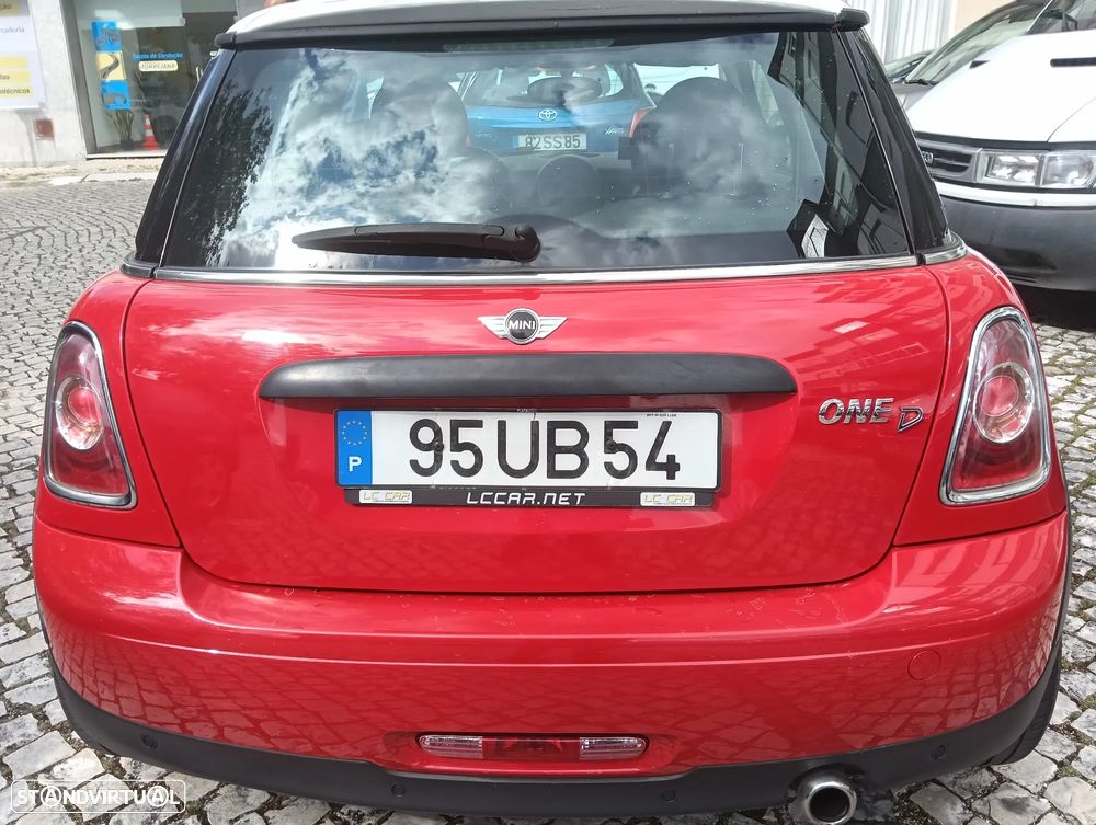 MINI 3 Portas One D - 5