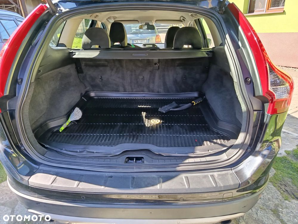 Volvo XC 60 D5 AWD RDesign - 7