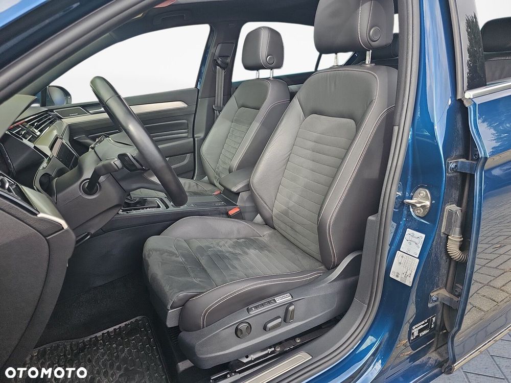Volkswagen Passat - 9