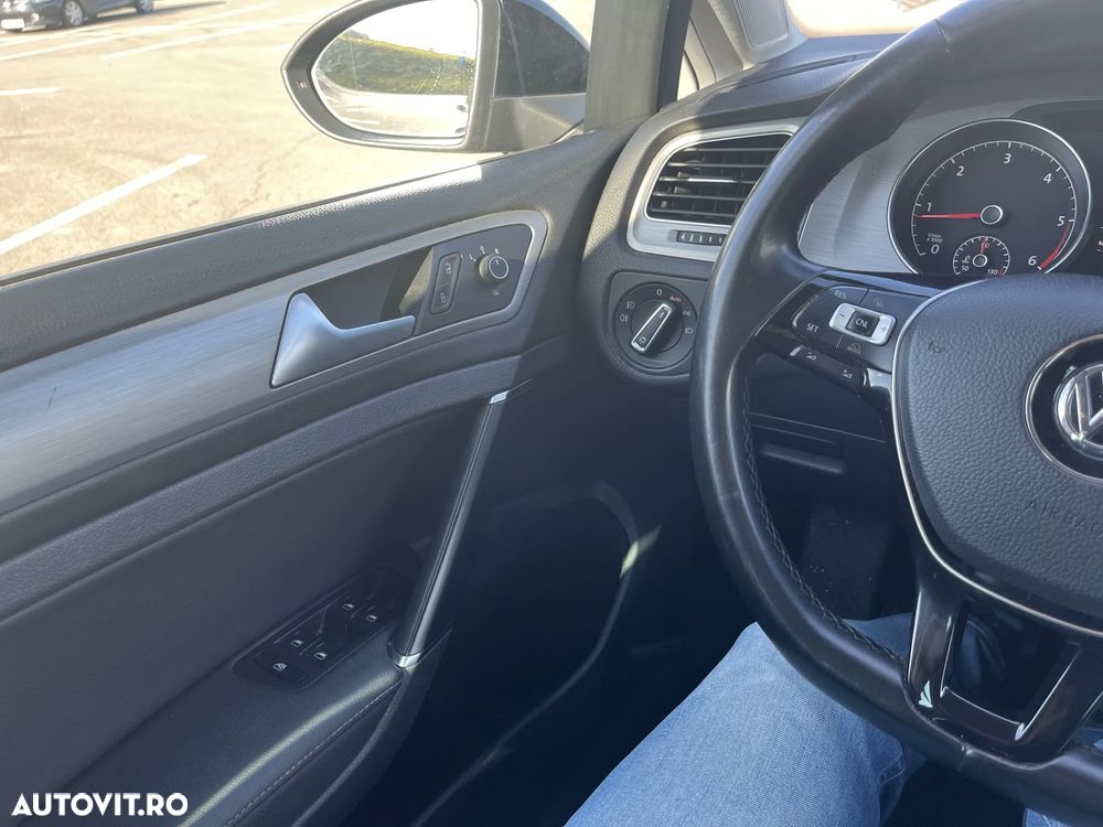 Volkswagen Golf ver-2-0-tdi-comfortline - 13