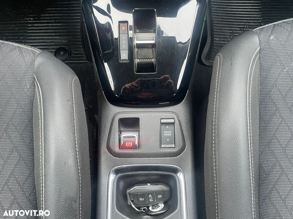 Opel Corsa e Elegance - 14