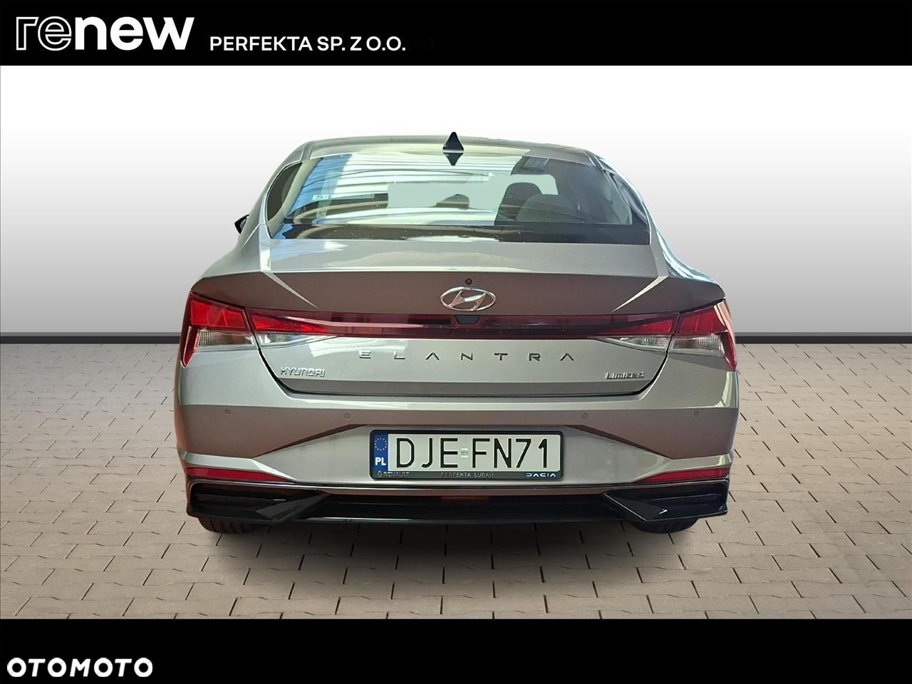 Hyundai Elantra 1.6 Smart - 4