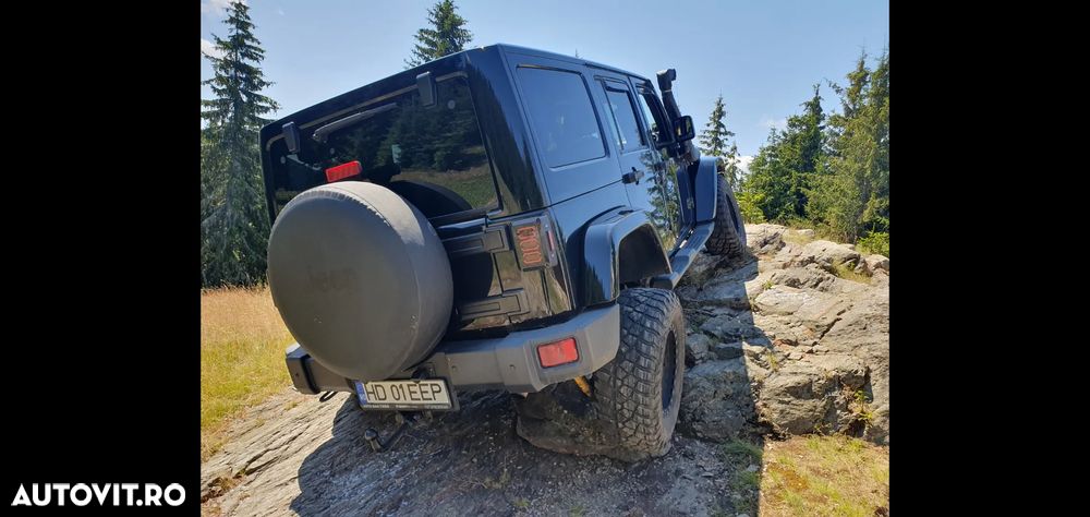 Jeep Wrangler 2.8 CRD AT Sahara - 13