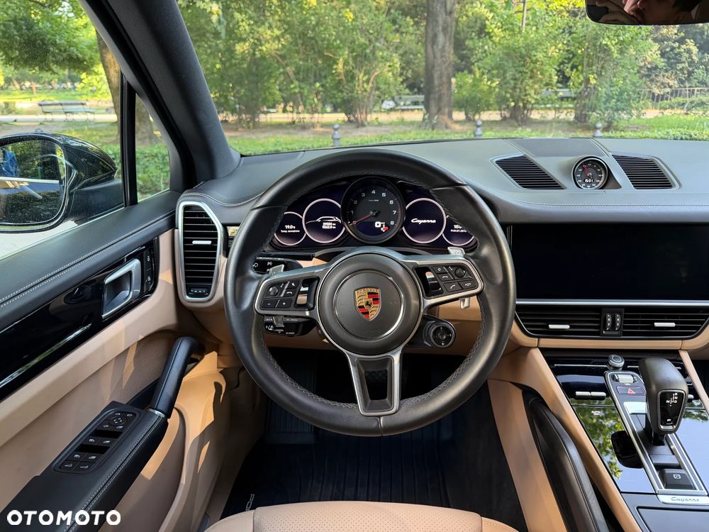 Porsche Cayenne Standard - 8