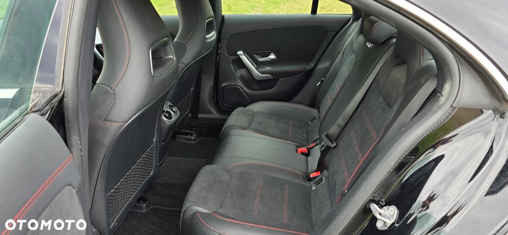 Mercedes-Benz CLA 220 AMG Line 7G-DCT - 10