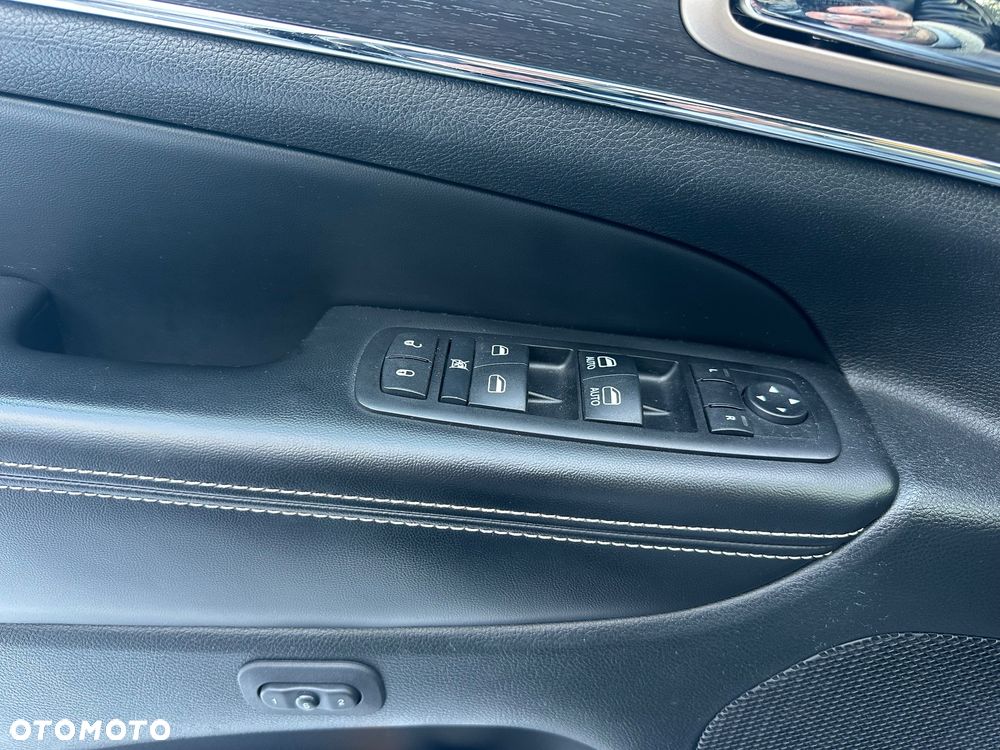 Jeep Grand Cherokee 3.6 V6 Summit - 14