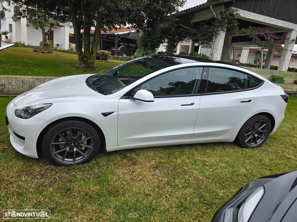 Tesla Model 3 Standard Range Plus RWD - 4