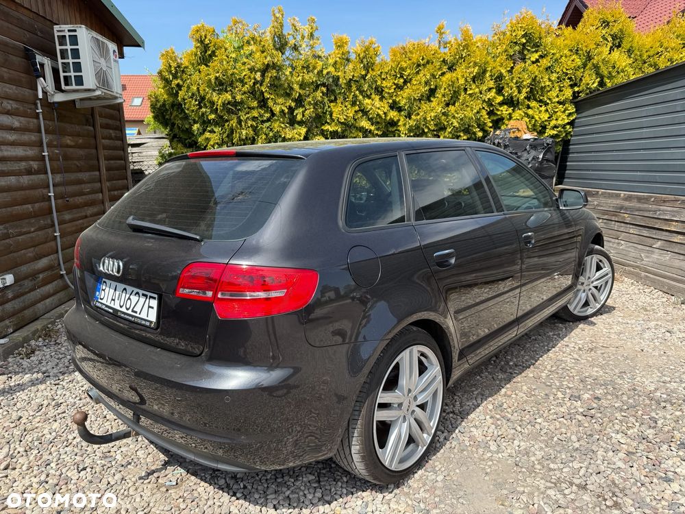 Audi A3 Sportback 1.6 TDI DPF Attraction - 8
