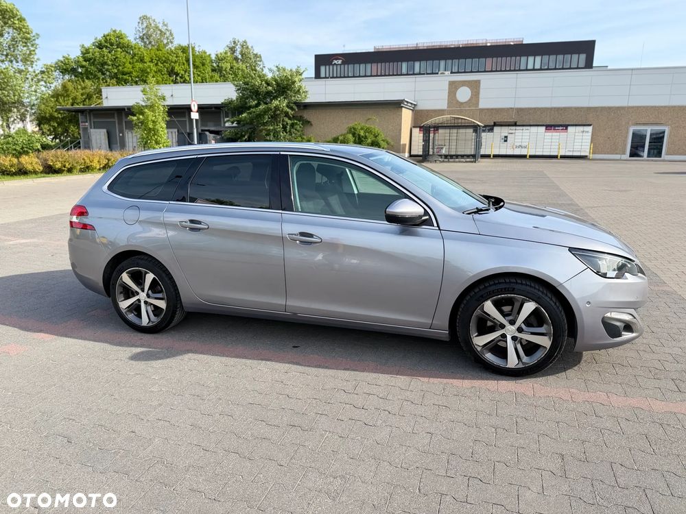 Peugeot 308 1.6 BlueHDi Allure S&S - 4