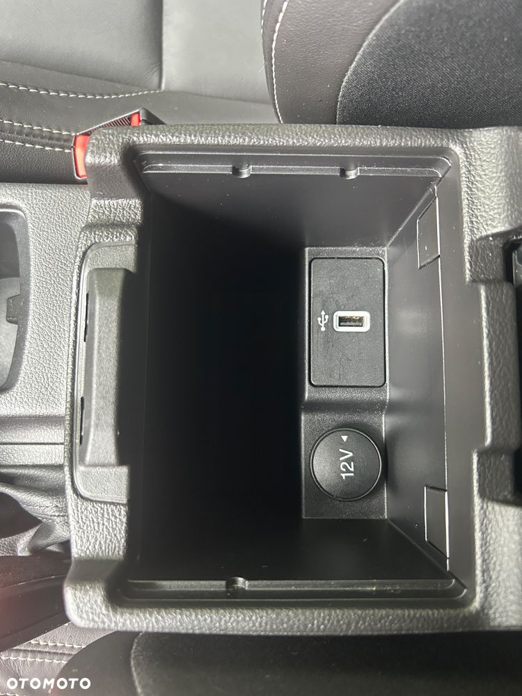 Ford Focus 2.0 EcoBoost ST - 20