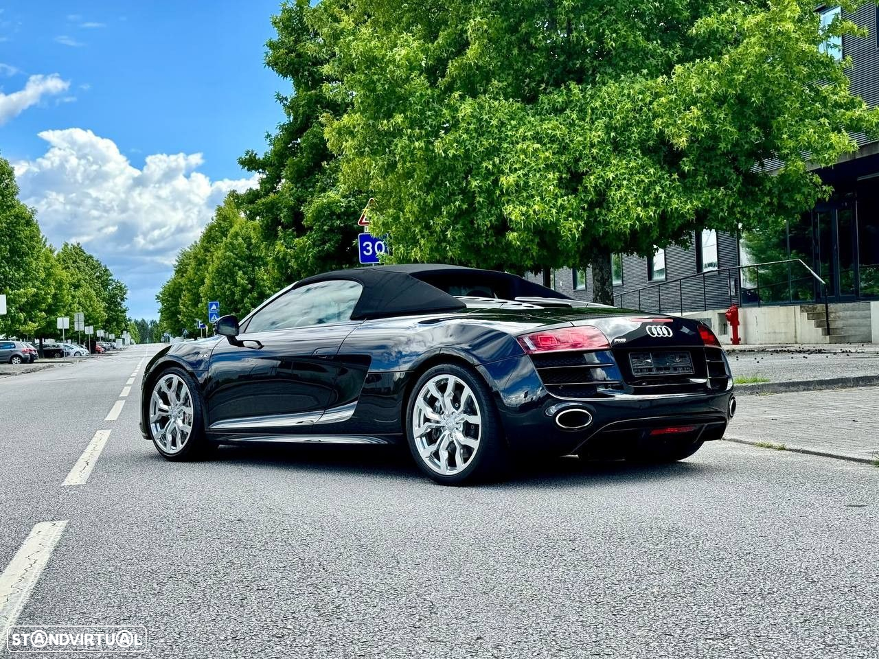 Audi R8 Spyder 5.2 FSi V10 quattro R tronic - 17