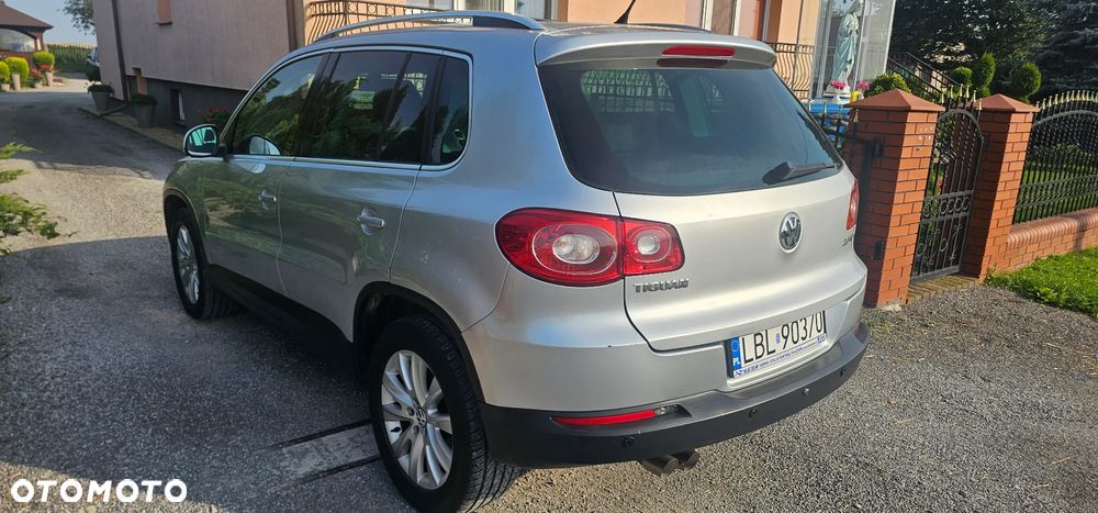 Volkswagen Tiguan - 4