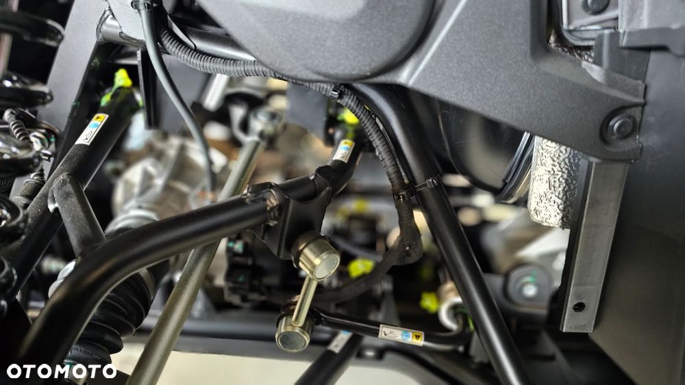 QJMOTOR SFA 1000 - 18